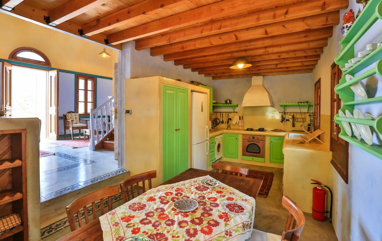 Villa Pera Meria Meyísti Extérieur photo